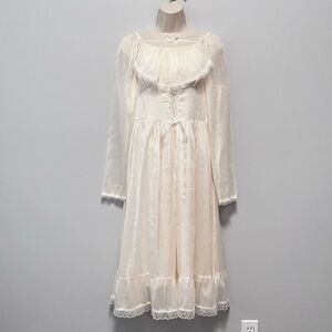 Vannesy Vintage Style Princess Dress Size XL  NWT!